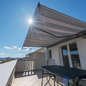 Perica And Perica With Separate Entrance Apartament Zadar